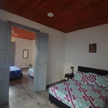 Bed and Breakfast Angie'S House à Manizales Extérieur photo